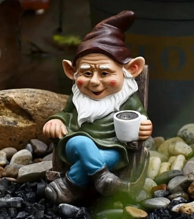 Prachtig tuinbeeld Koffie drinkende Kabouter in stoel (15cm), Ophalen of Verzenden, Nieuw