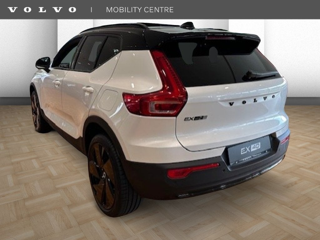 Volvo EX40 Extend. Range Ultra Eur. Black Ed. | TE BESTELLEN, Automaat, Dealer onderhouden, 0 cilinders, 82 kWh