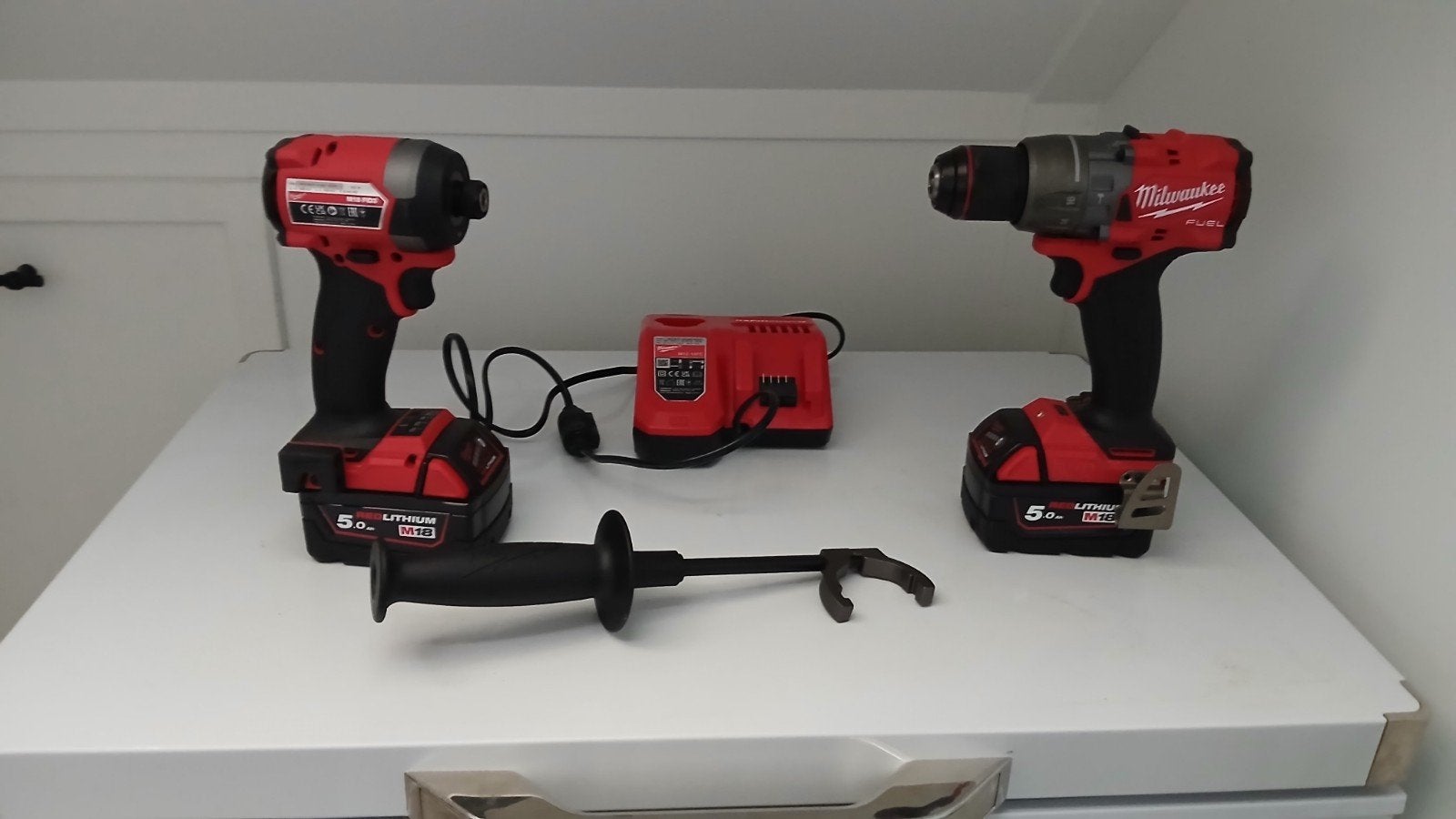 Milwaukee Boor- en Schroefmachineset (Nieuw), 600 watt of meer, Variabele snelheid, Nieuw, Ophalen of Verzenden