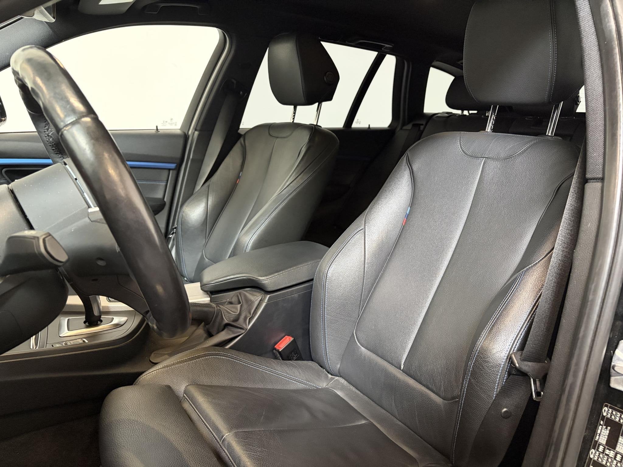 BMW 3-serie Touring 318i M Sport Edition Navigatie Climate c, Automaat, Gebruikt, Euro 6, 1465 kg