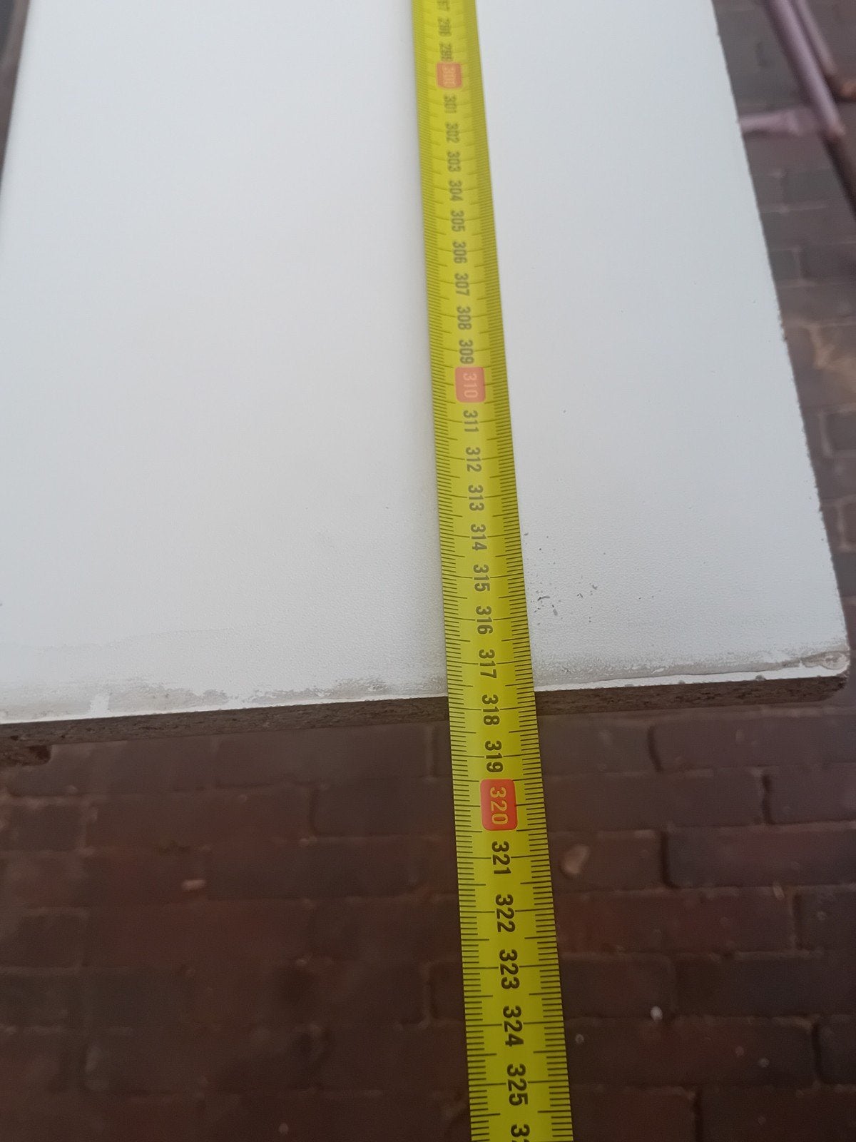 Witte vensterbank 320 cm lang, Doe-het-zelf en Verbouw, Ophalen, Gebruikt, 25 tot 50 mm, Plank