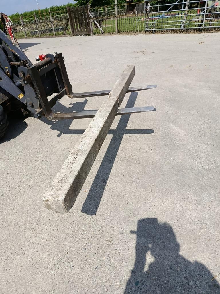 Betonnen balk, Doe-het-zelf en Verbouw, Metalen, Ophalen of Verzenden
