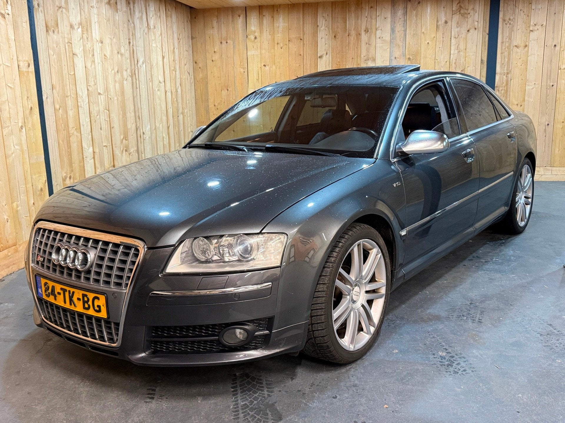 Audi S8 5.2 V10 Pro Line Schuifdak B&O Carbon NL auto, Automaat, Gebruikt, 5204 cc, Traction-control