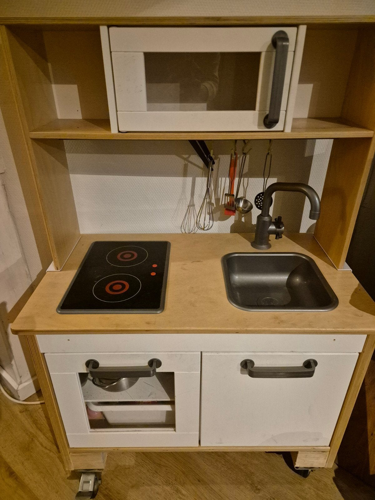 ZEER COMPLEET ikea keukentje!!, Ophalen