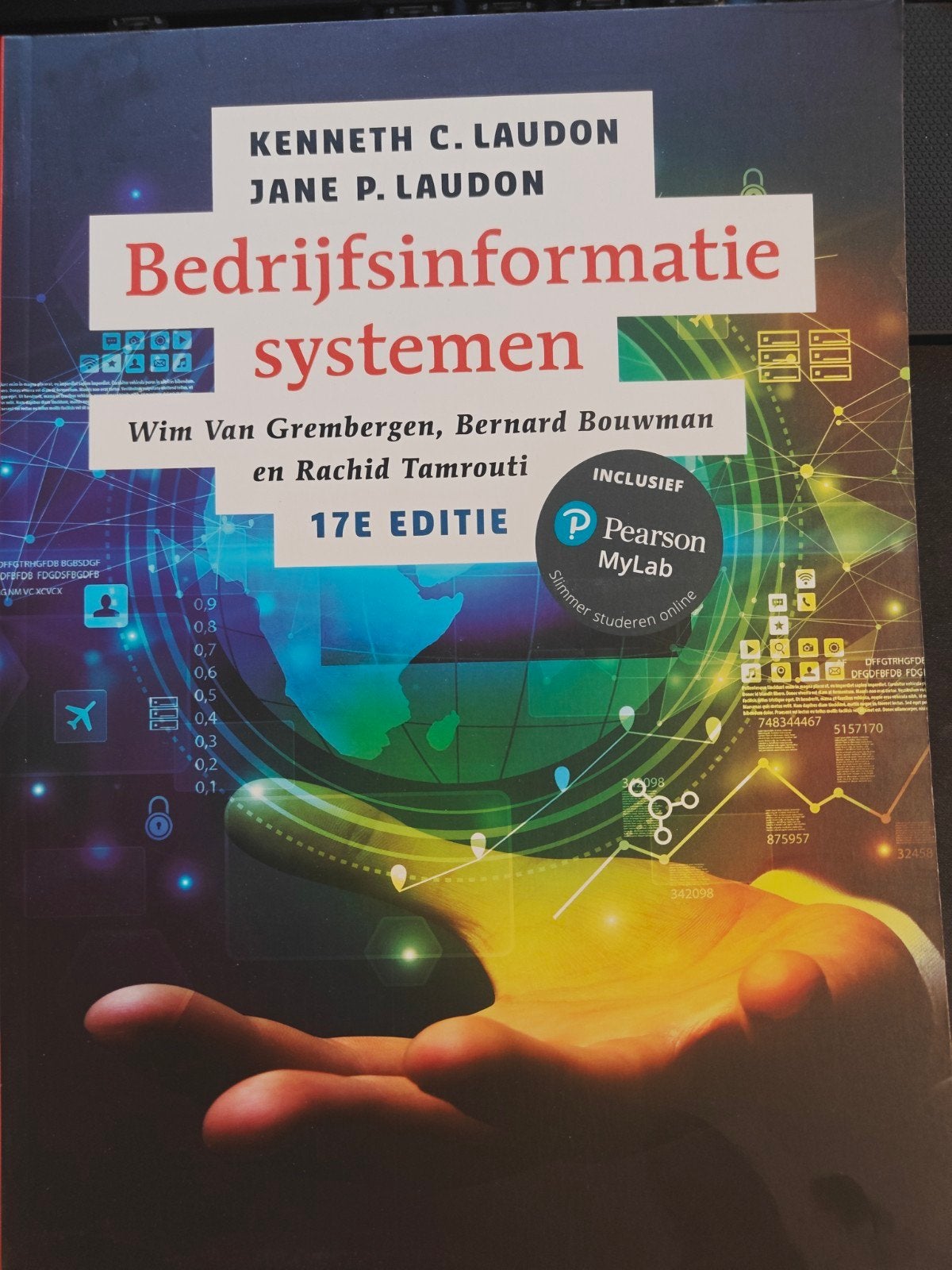 Bedrijfsinformatiesystemen 17e editie - Kenneth C. Laudon, Zo goed als nieuw, Kenneth C. Laudon, Jane P. Laudon, Gamma, HBO