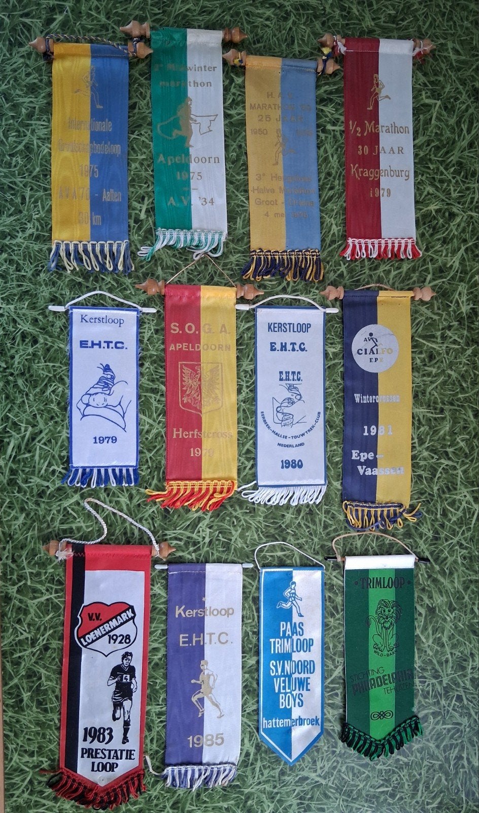 12x vaantje, wimpel hardlopen, jaren '70 en  '80, Overige merken, Gebruikt, Overige typen, Ophalen of Verzenden