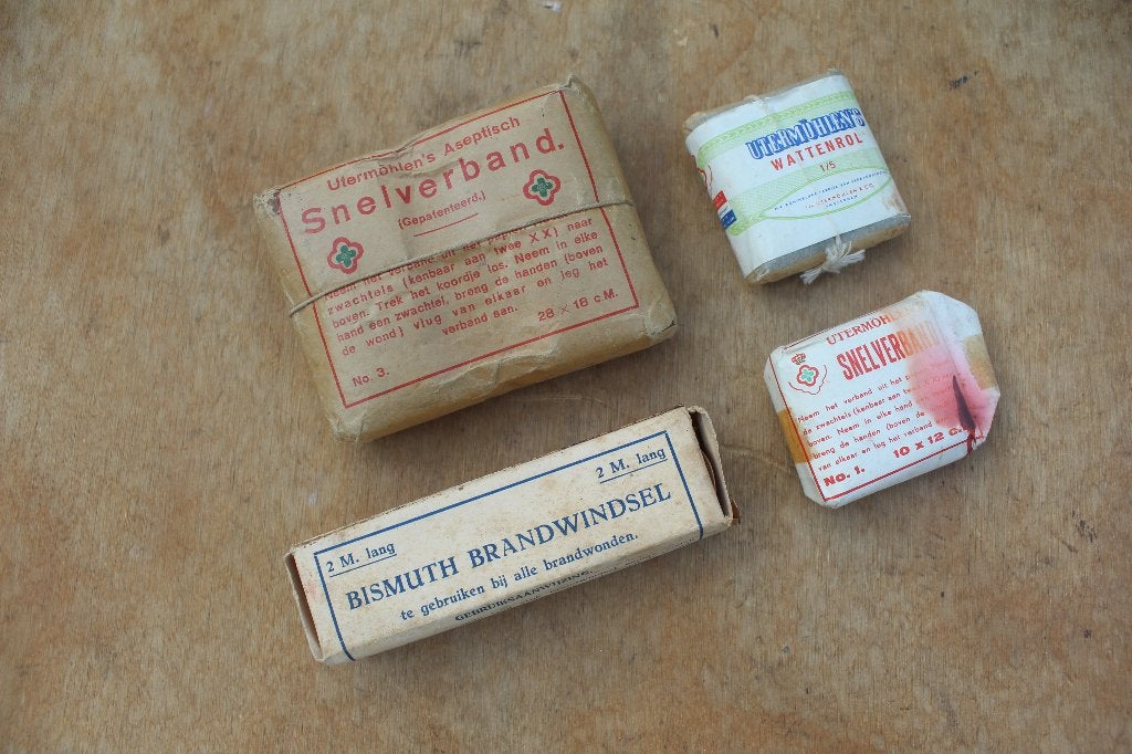 + Nederlandse Verbandpakjes Voor 1940 4 Stuks Medische +, Verzamelen, Ophalen of Verzenden, Nederland