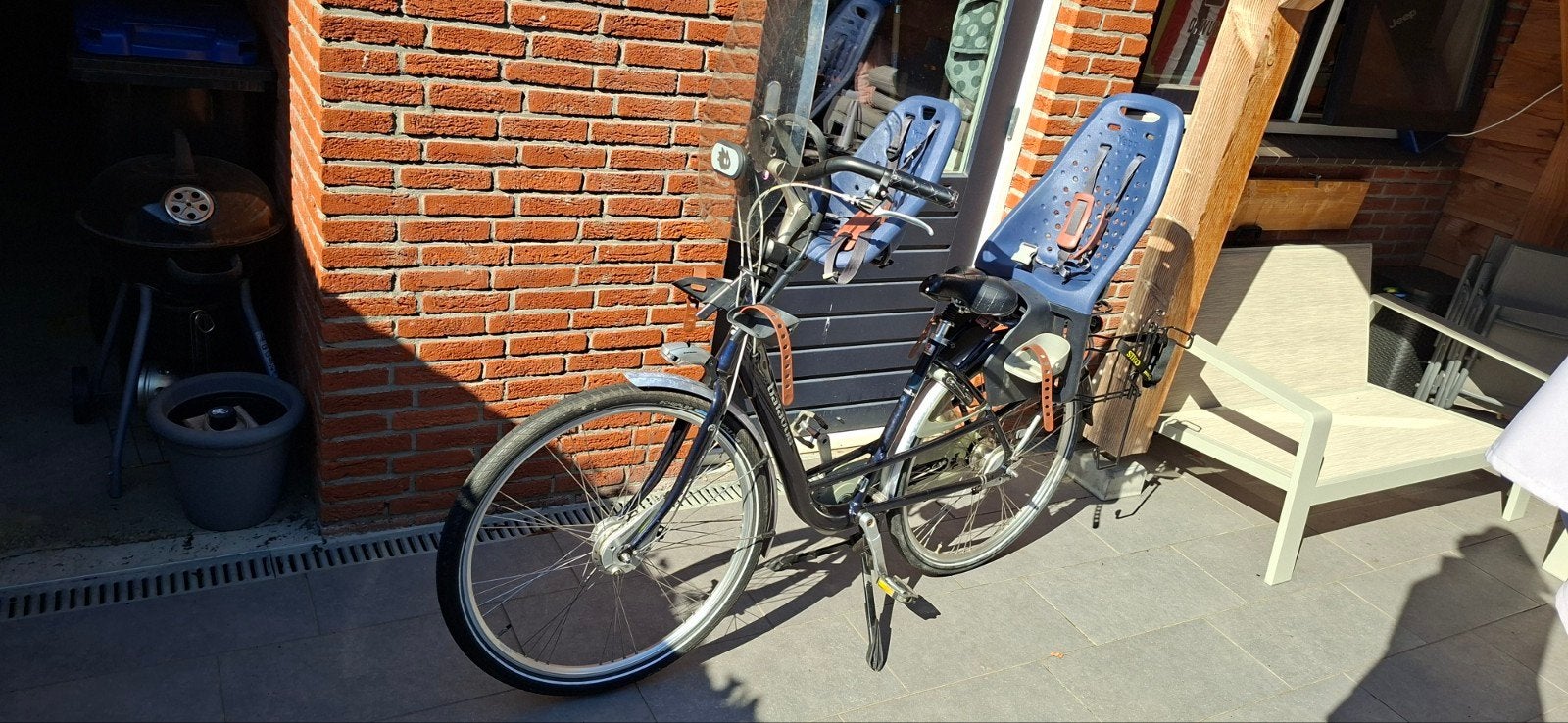 Mamafiets Batavus. 56 cm voor en achterzitje., Fietsen en Brommers, Gebruikt, Velgrem, 2 kinderen, Ophalen