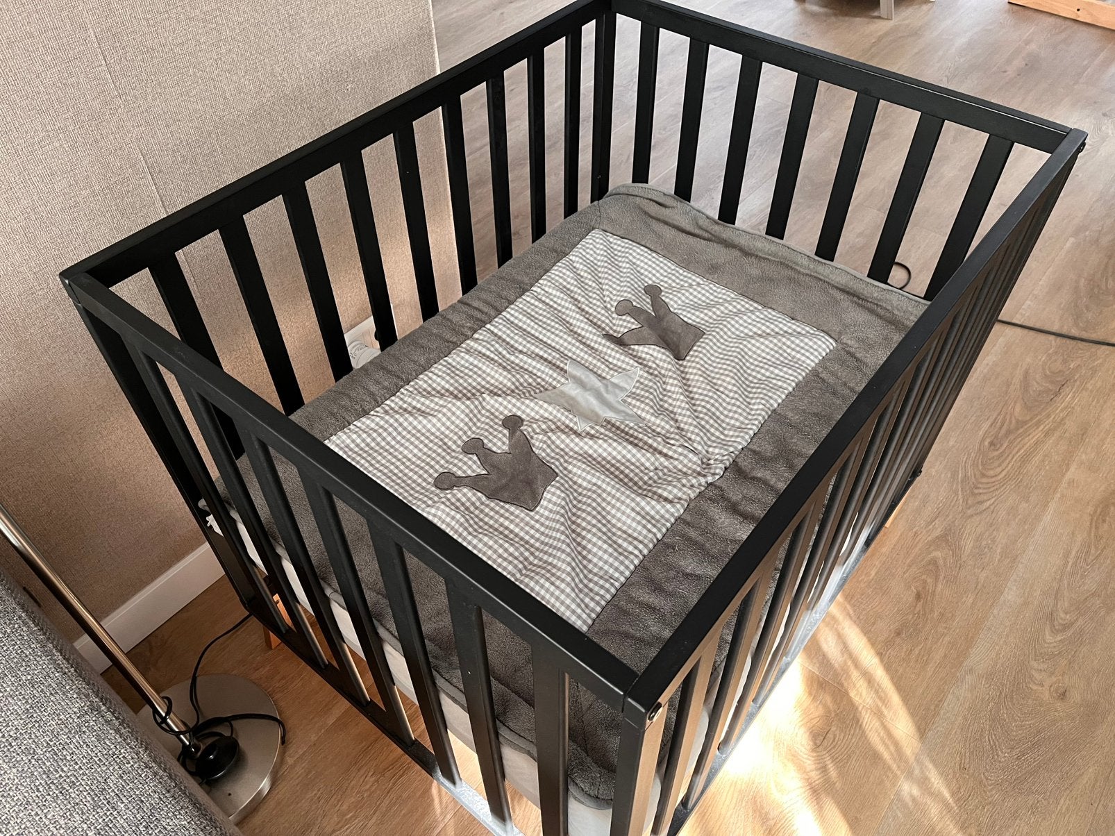 Quax box zwart, Kinderen en Baby's, Ophalen, Zo goed als nieuw, Rechthoekig, Boxkleed