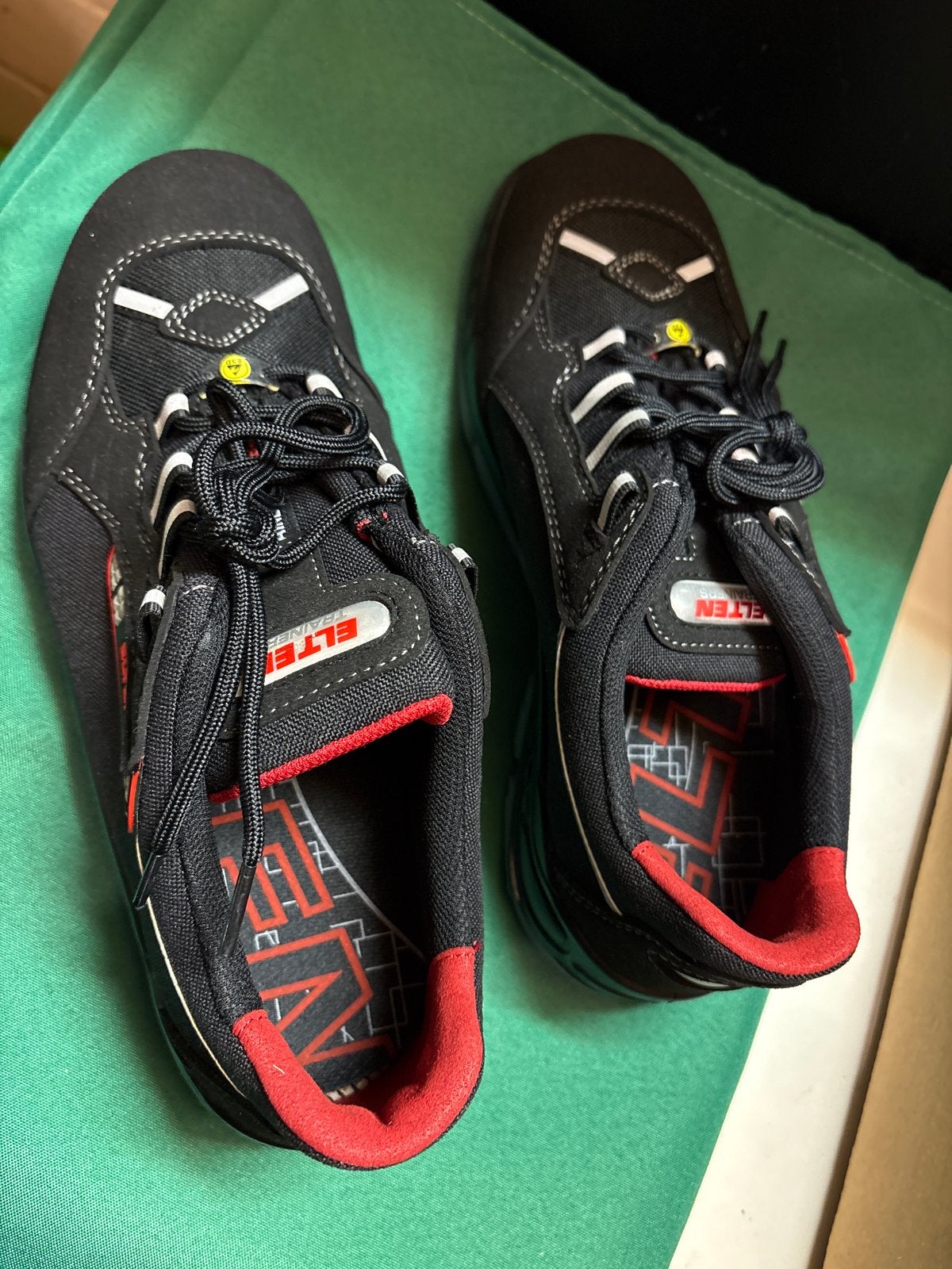 Nieuwe Elten Senex ESD S2 veiligheidsschoenen, maat 43, Ophalen of Verzenden, Nieuw, Heren, Schoenen