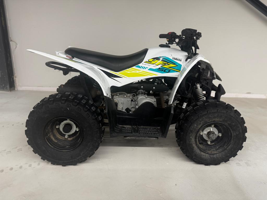 Yamaha yfz50 kinder quad raptor 2024 paar keer gebruikt, Motoren, Quads en Trikes
