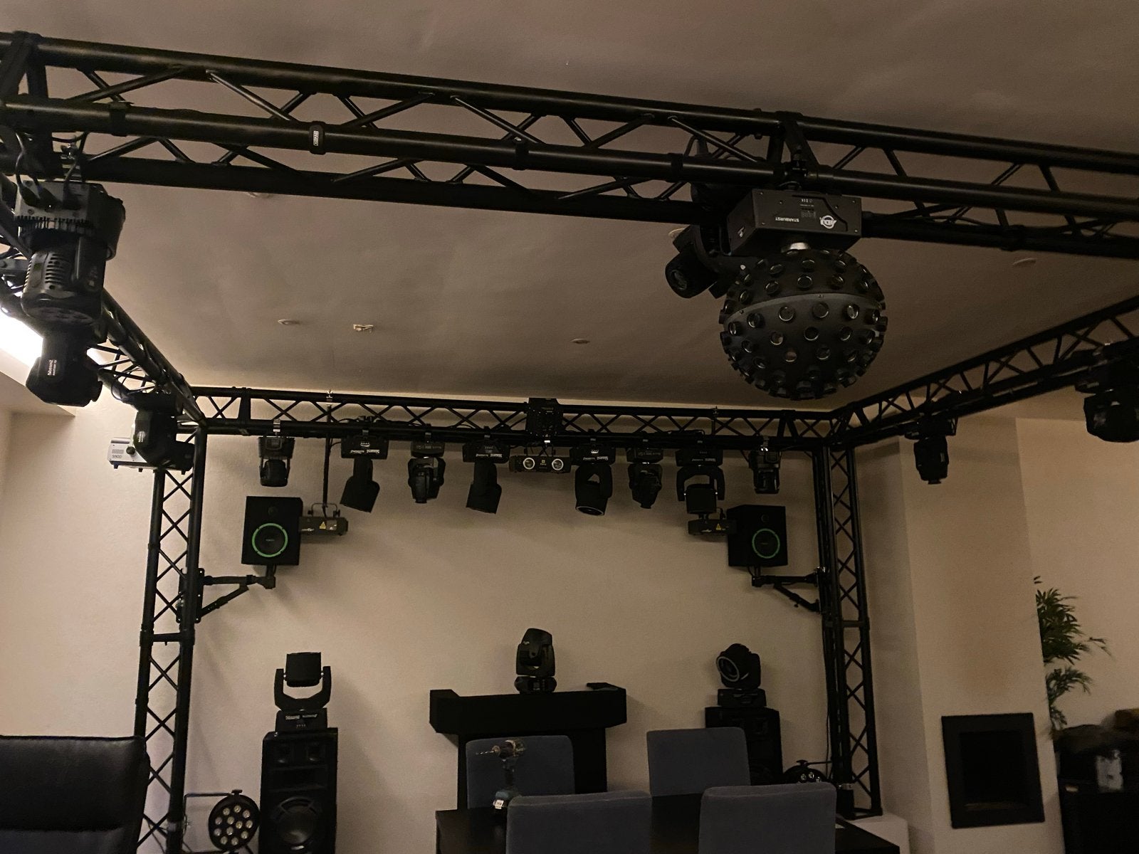 Compleet Licht- & Geluidpakket met Truss Carré, Ophalen, Zo goed als nieuw, Licht, Geluidgestuurd