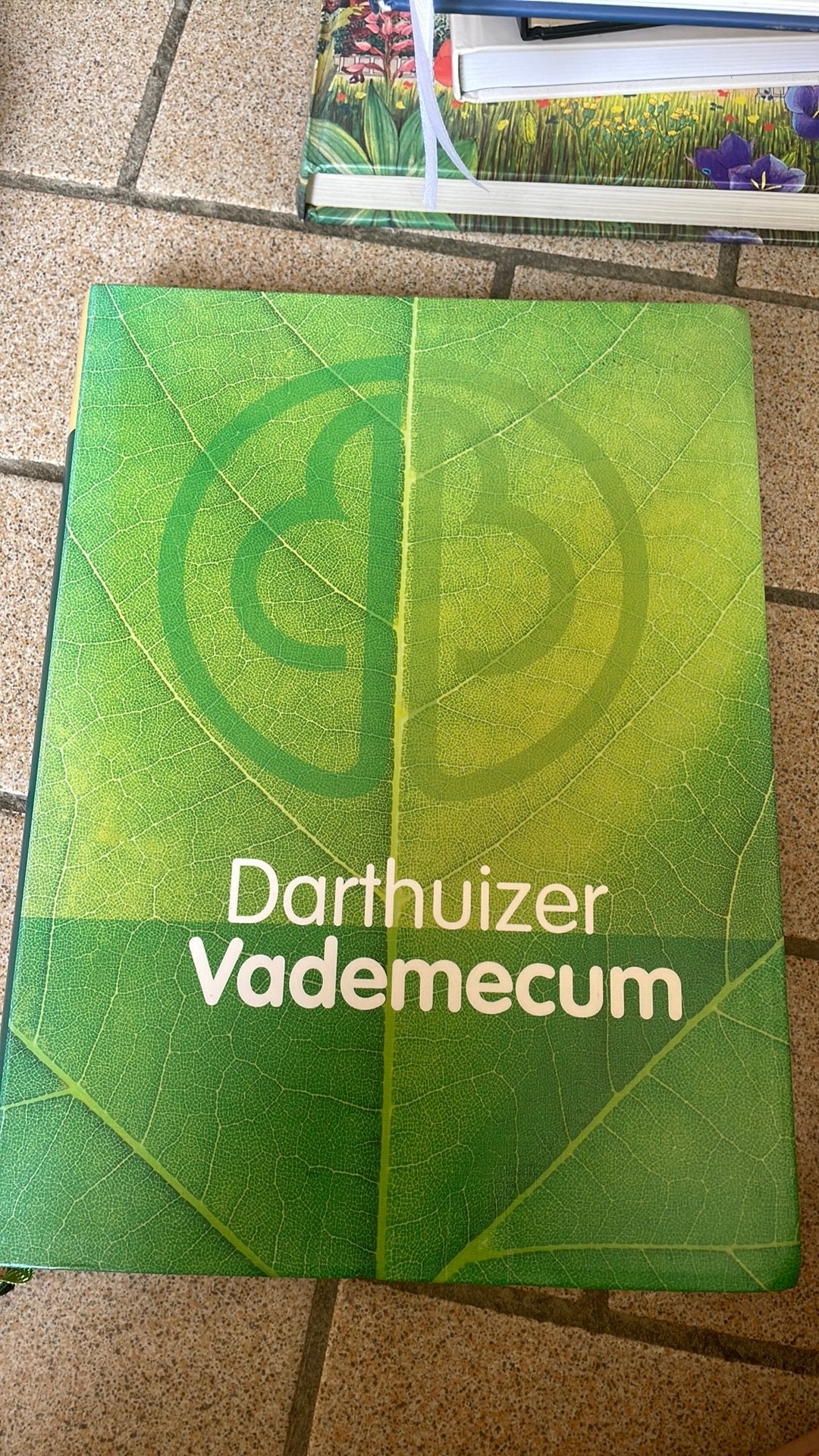 Darthuizer vademecum, Boeken, Encyclopedieën, Ophalen, Zo goed als nieuw, Bloemen en Planten