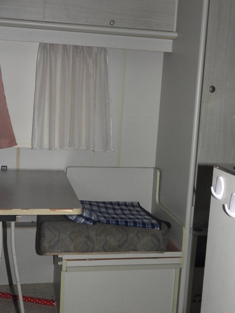 Caravan, Particulier, 500 - 750 kg, Rondzit