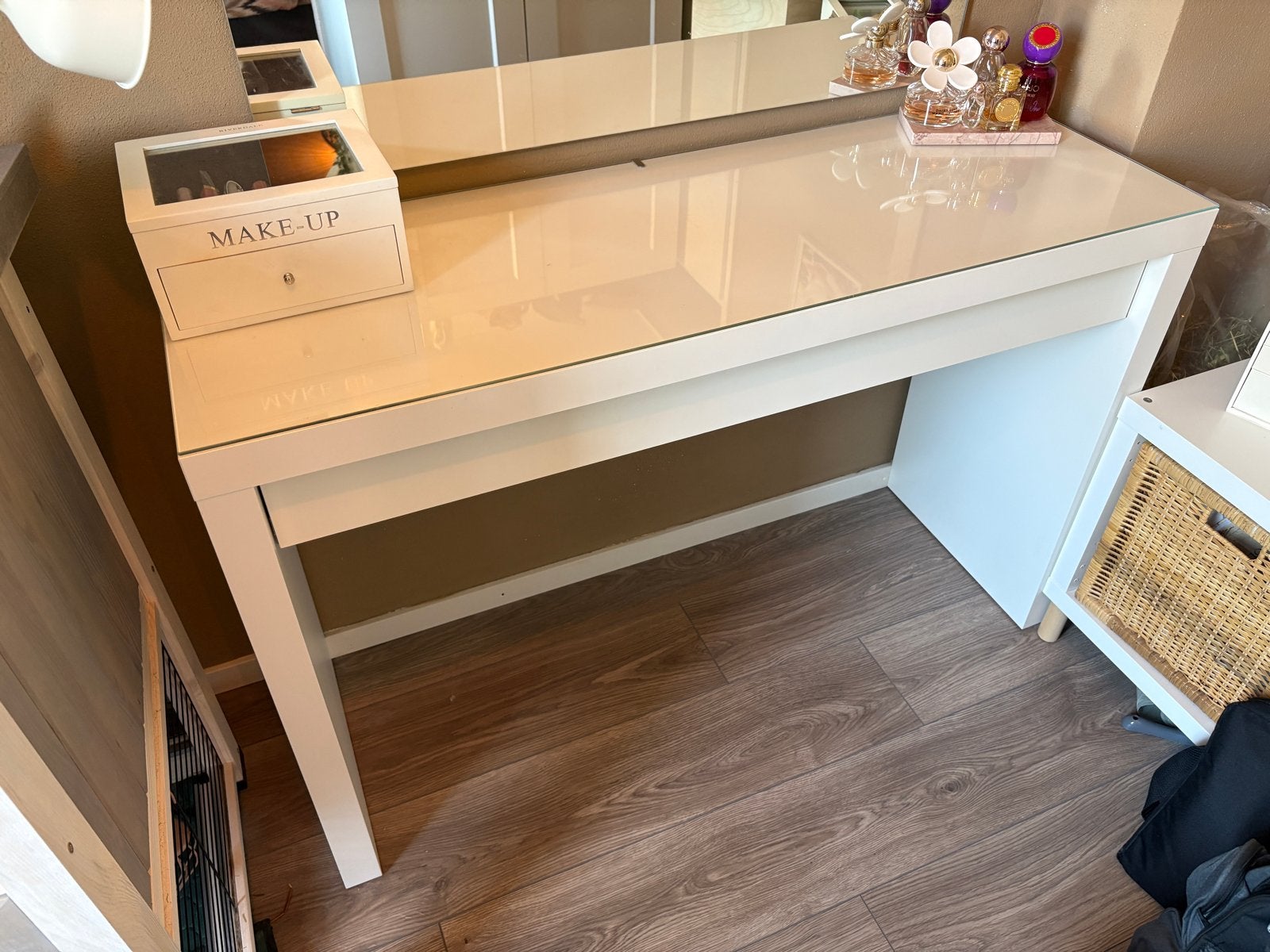 Ikea malm toilettafel, Huis en Inrichting, Tafels | Kaptafels, Ophalen, 100 tot 150 cm, Zo goed als nieuw, Minder dan 100 cm