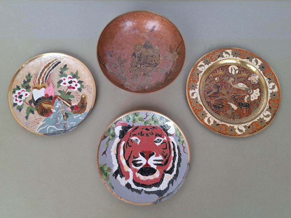 lot 4st beschilderde messing schaal wandborden rond ca. 20cm, Ophalen of Verzenden