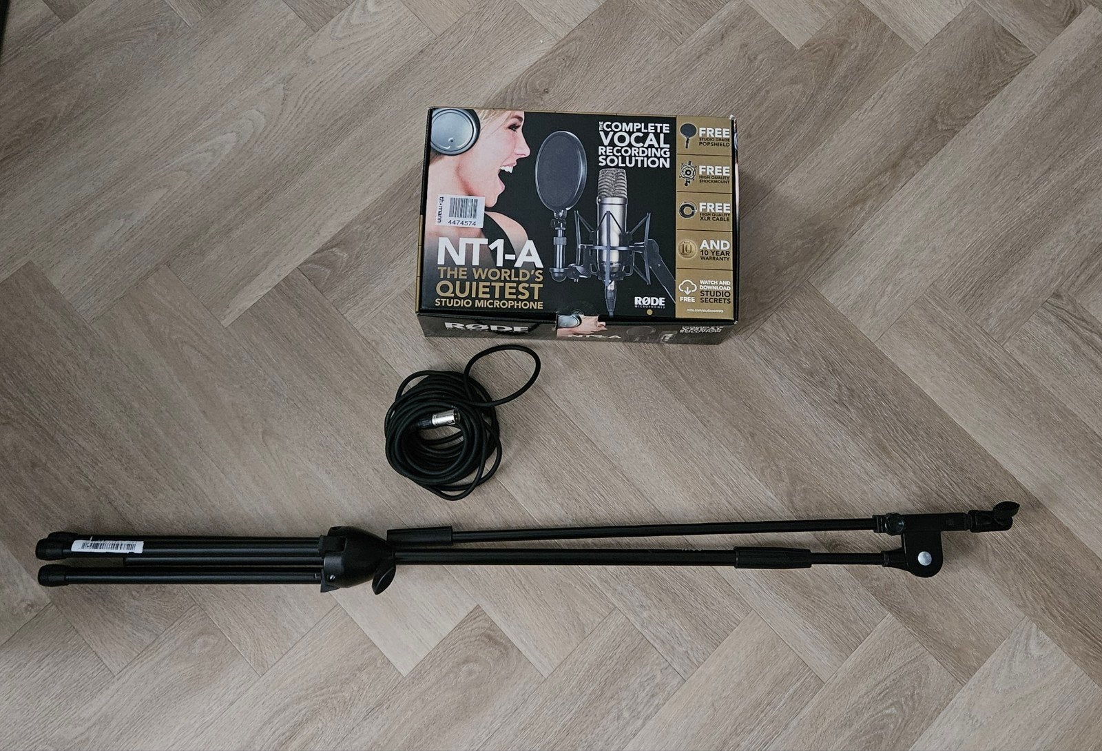 Rode NT1-A Studiomicrofoon met SM6 Shock Mount en Popfilter, Muziek en Instrumenten, Microfoons, Ophalen of Verzenden, Zo goed als nieuw