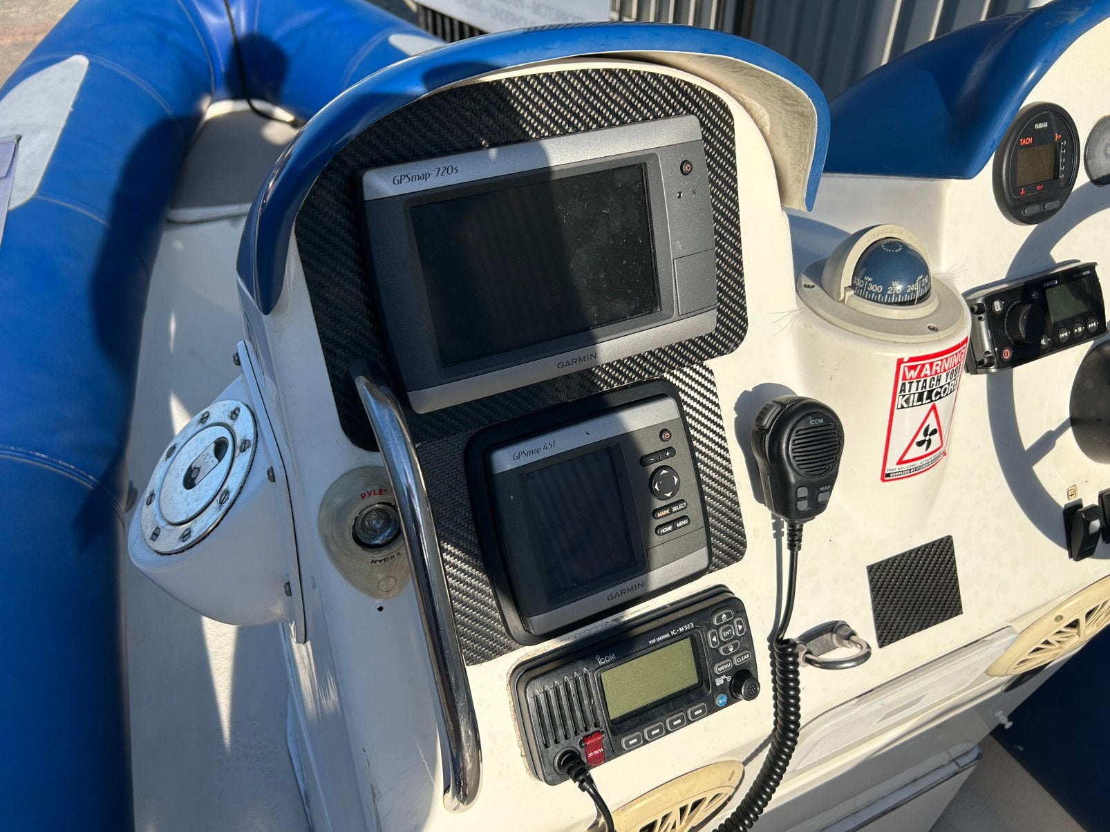 Foto 13 van Tekoop: avon 620 rib met 115 pk yamaha en trailer