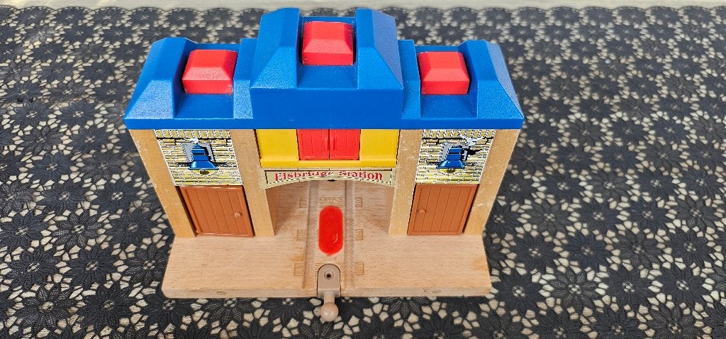 Thomas de trein Hout Sir Topham Station, Kinderen en Baby's, Ophalen of Verzenden, Zo goed als nieuw