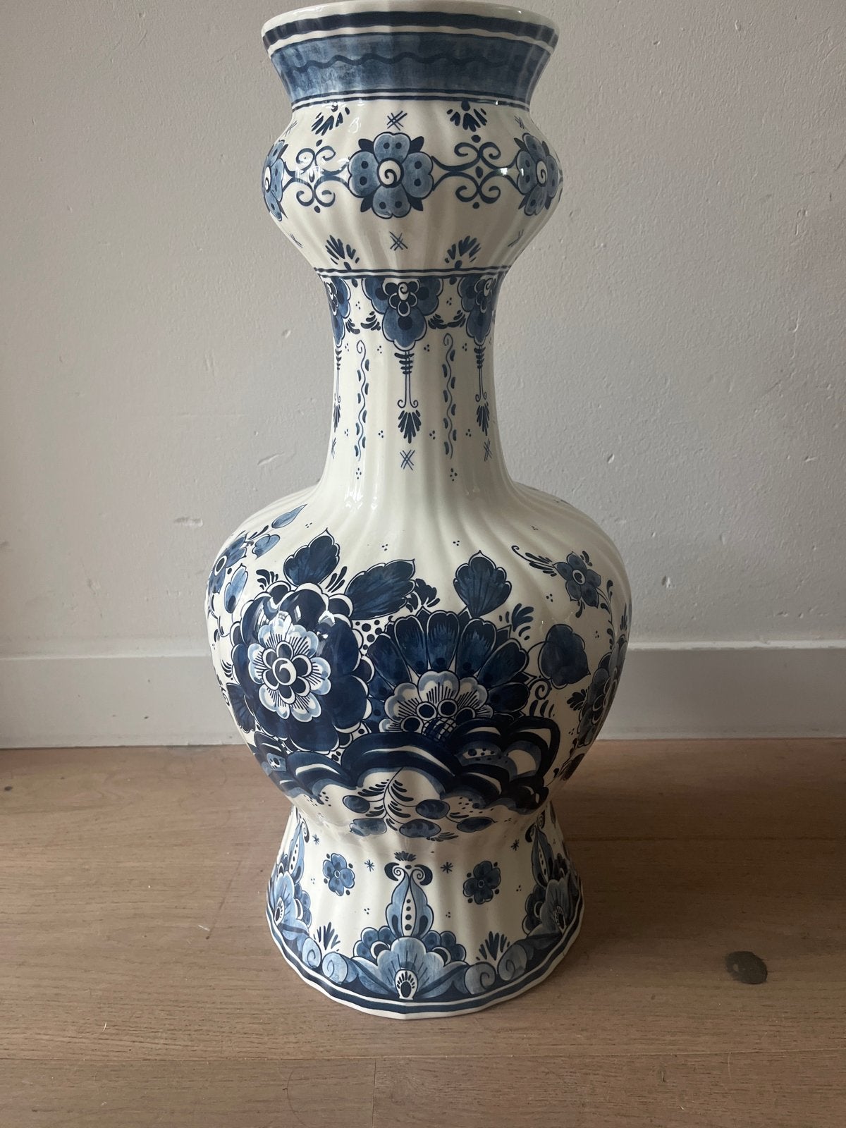 Delfts blauw handbeschilderde Royal Goedewaagen vaas 54 cm, Antiek en Kunst, Ophalen