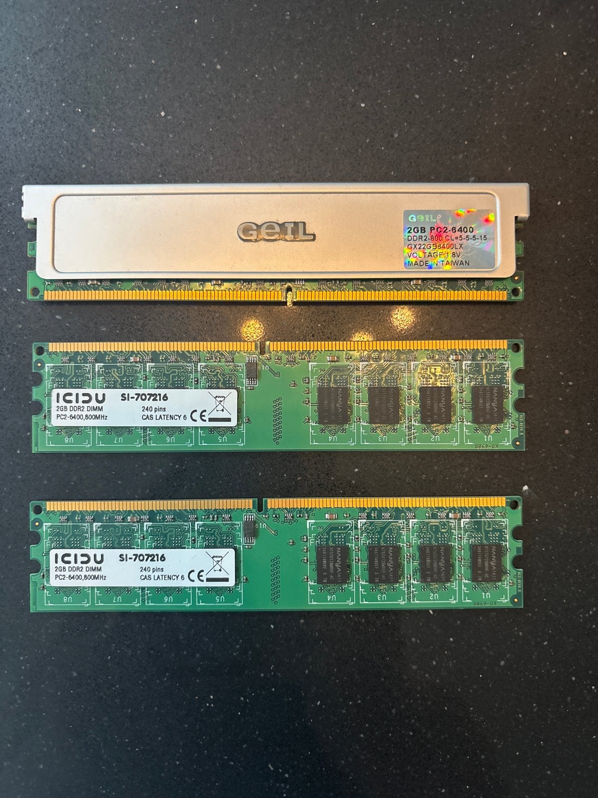 DDR2 RAM Geheugenmodules - 2x 2GB ICIDU & 1x 2GB GEIL, Gebruikt, Ophalen of Verzenden, DDR2, Desktop