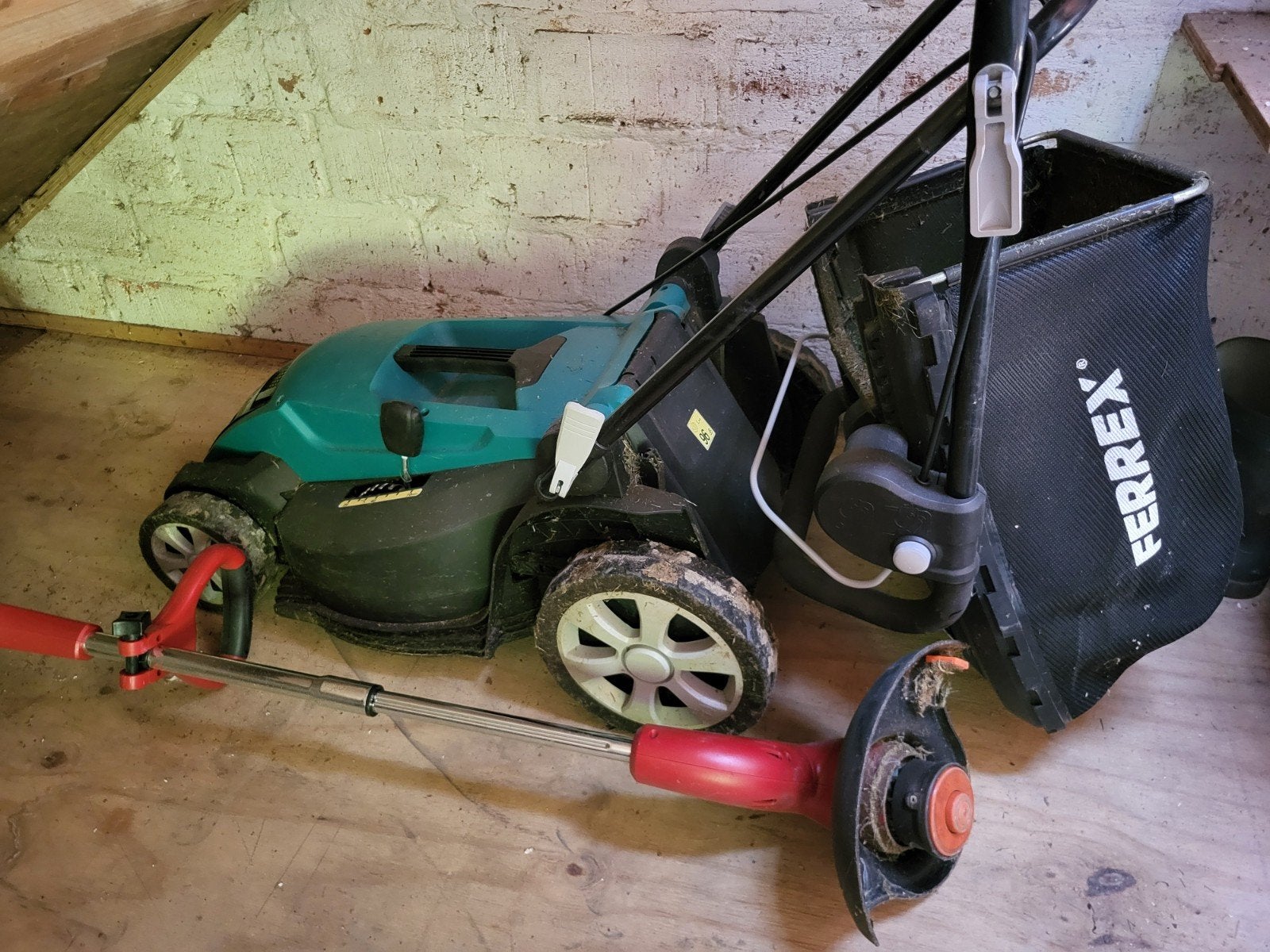 Ferrex GLM44 Elektrische Grasmaaier met grastrimmer, Ophalen, Cirkelmaaier, Gebruikt, Elektrische grasmaaier