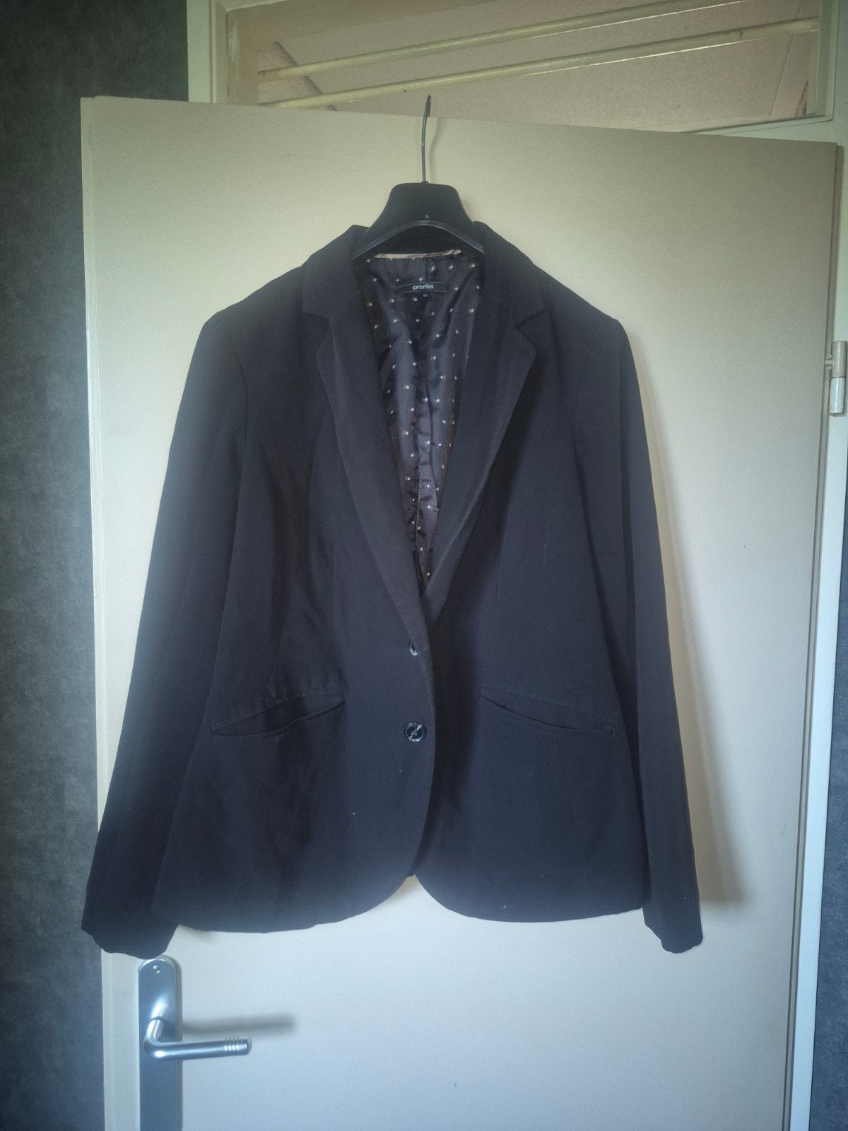 Nette zwarte blazer - perfect voor elke gelegenheid, Promiss, Zwart, Maat 42/44 (L), Ophalen of Verzenden