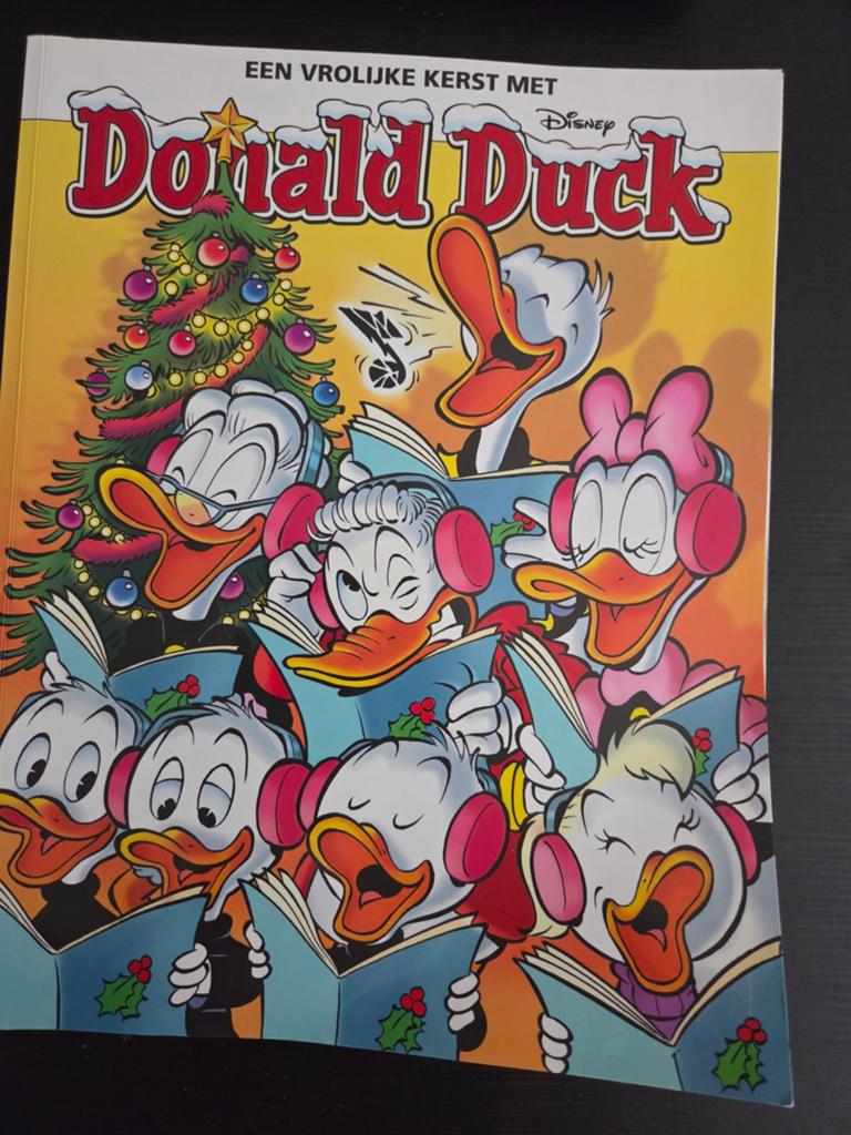 Een Vrolijke Kerst met Donald Duck - Stripboek, Eén stripboek, Ophalen, Zo goed als nieuw, Walt Disney