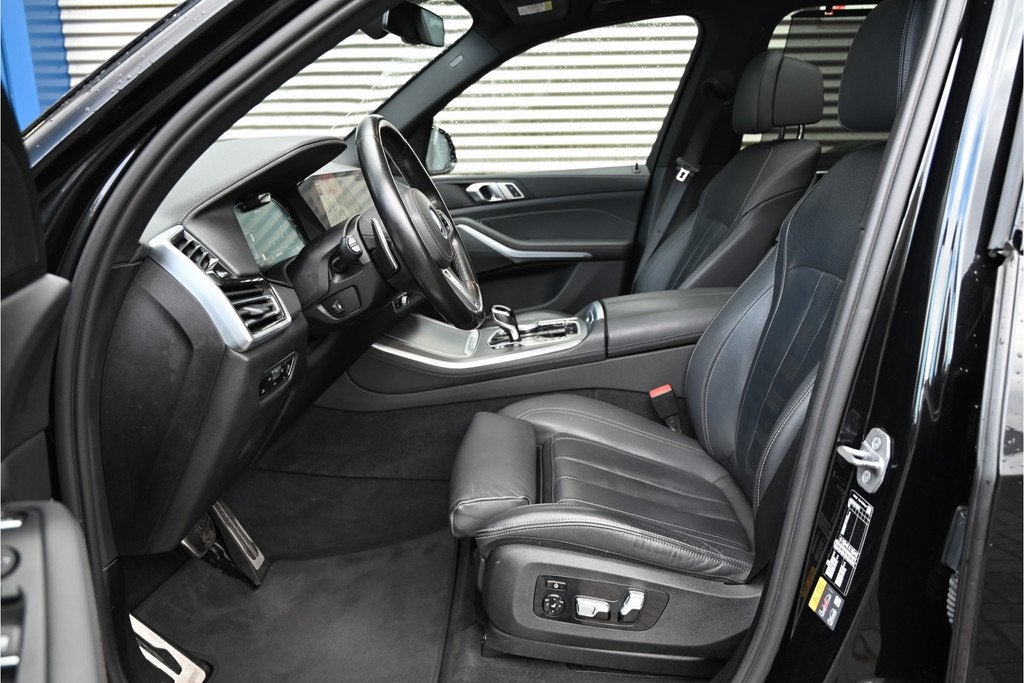 BMW X5 xDrive45e M-SPORT / PANO / LASER / SOFTCLOSE / HUD /, Gebruikt, Zwart, Leder, Vierwielaandrijving