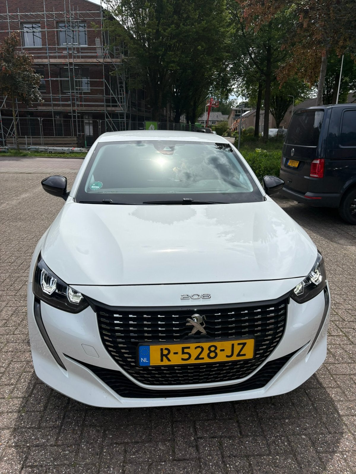 Peugeot 208 1.2 Puretech 100pk Eat8 2022 Wit, Ophalen, Gebruikt, Peugeot