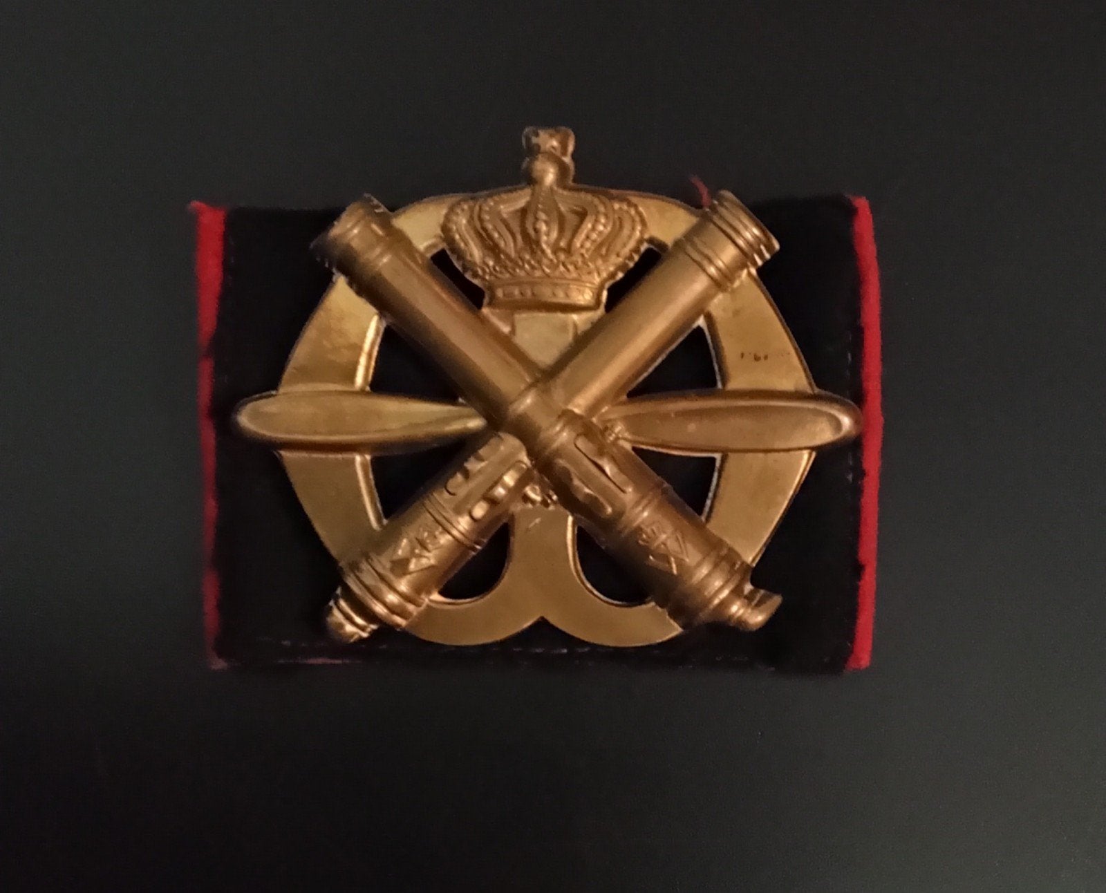 Militaire Embleem Luchtdoelartillerie, Verzamelen, Militaria | Algemeen, Ophalen of Verzenden, Landmacht, Nederland, Embleem of Badge