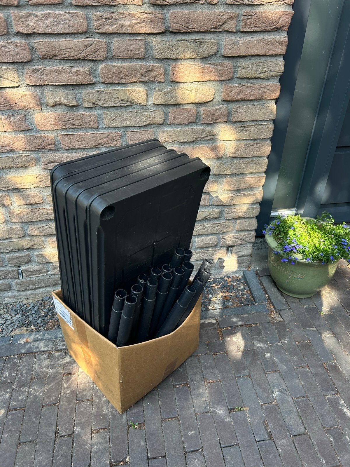 Gratis Stapelbare plastic kampeerkast / garagekast, Caravans en Kamperen, Kampeeraccessoires, Ophalen, Gebruikt