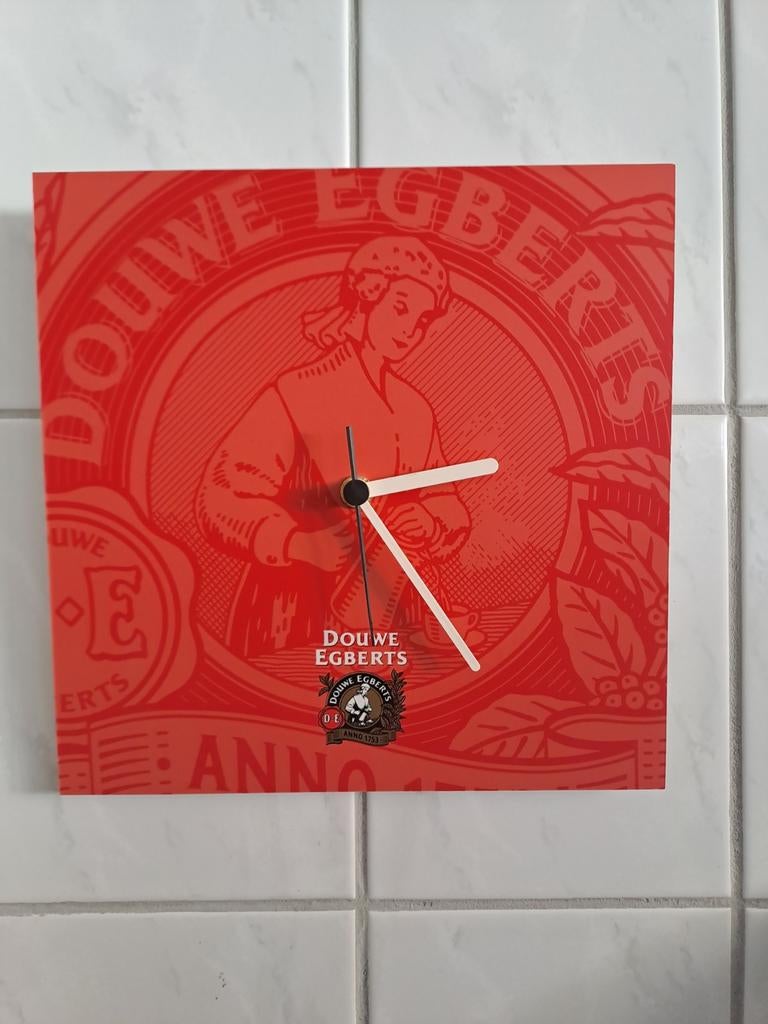 Douwe Egberts wandklok, Wandklok, Ophalen of Verzenden, Zo goed als nieuw, N.v.t