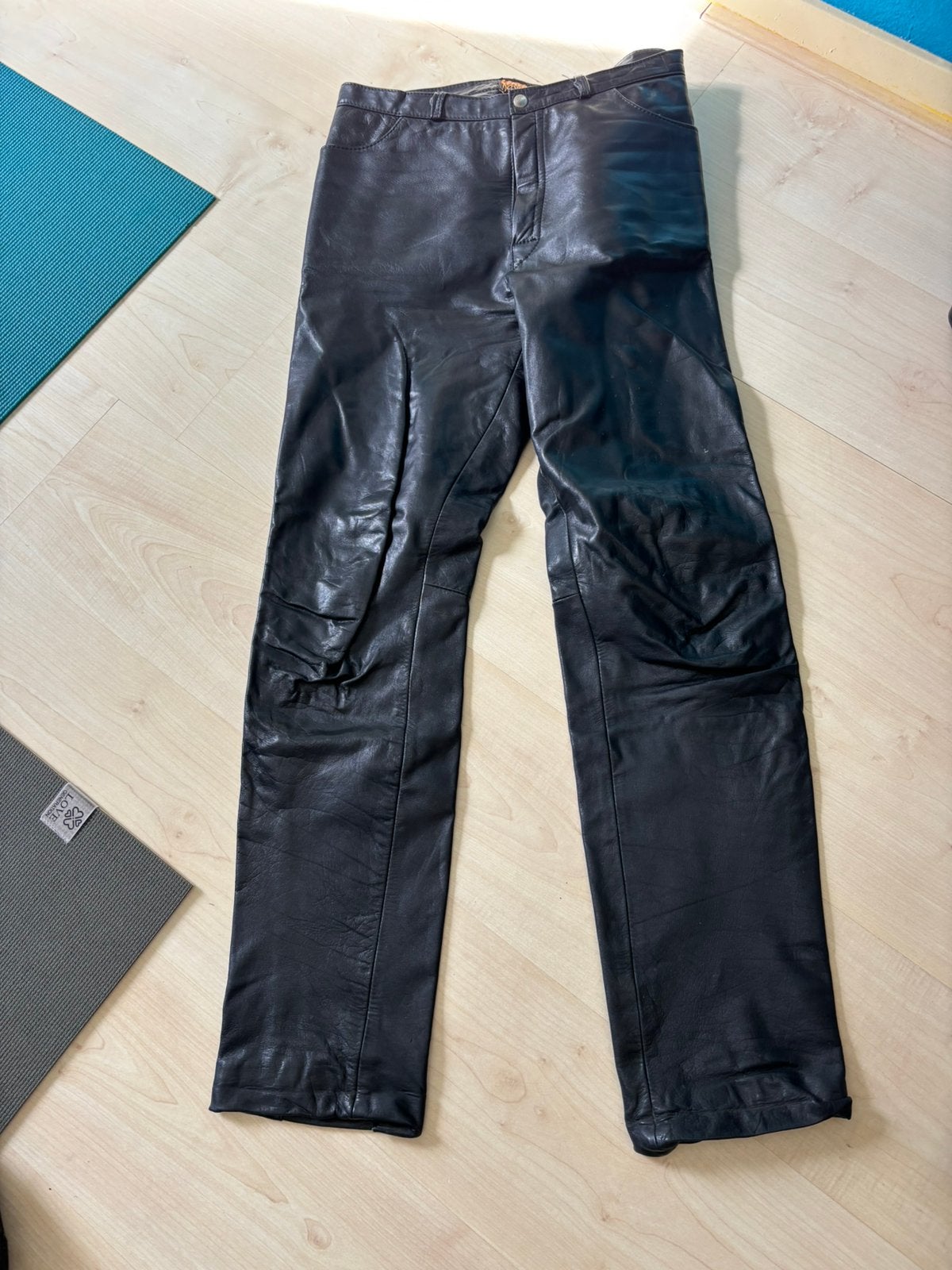 Leren broek, Ophalen, Gedragen, Zwart