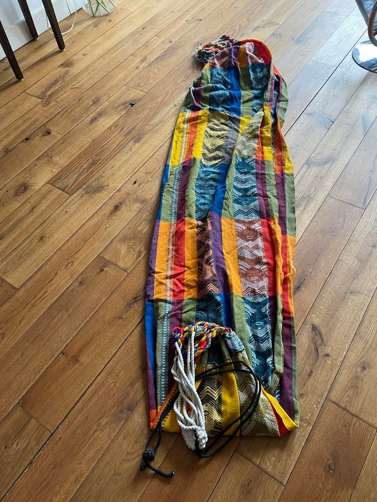 Kleurrijke hangmat - Perfect voor binnen en buiten, Ophalen, Binnen, Gebruikt, Opvouwbaar