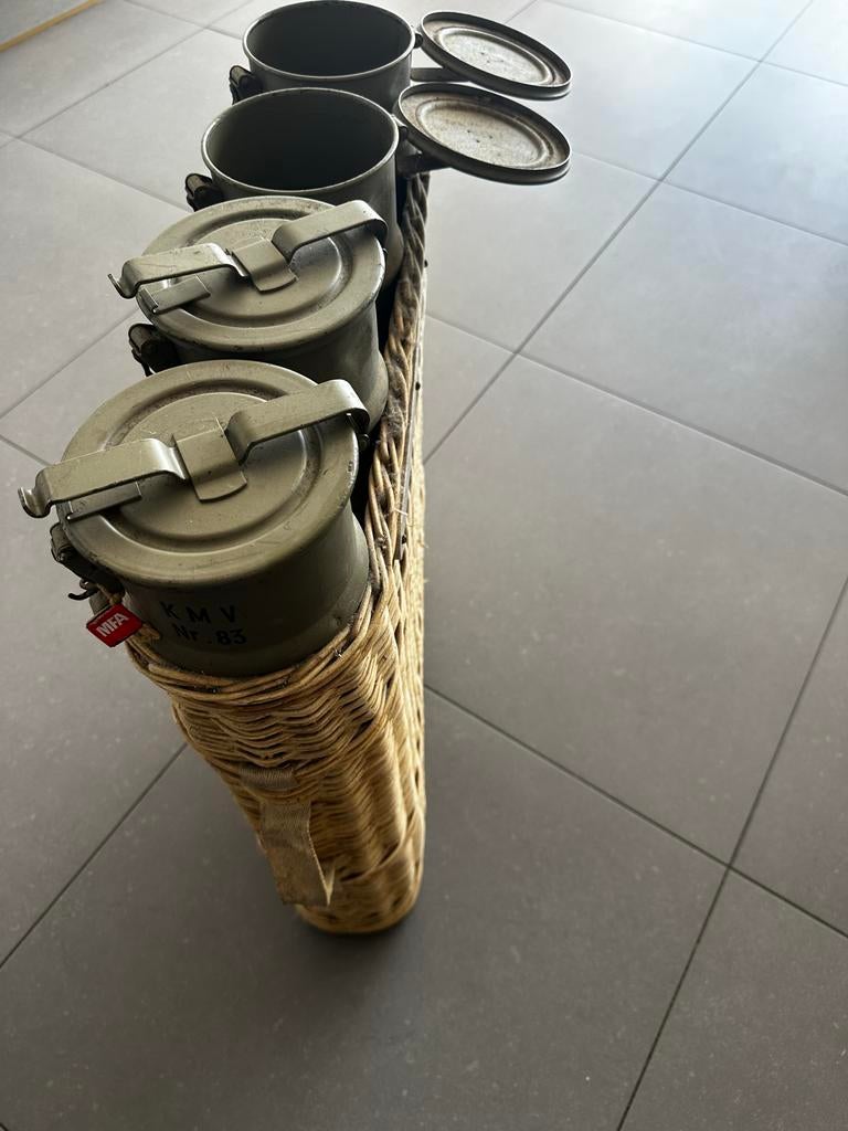 105 mm granaten transport mand, Verzamelen, Militaria | Algemeen, Ophalen, Landmacht, Overige gebieden, Kist of Geocache