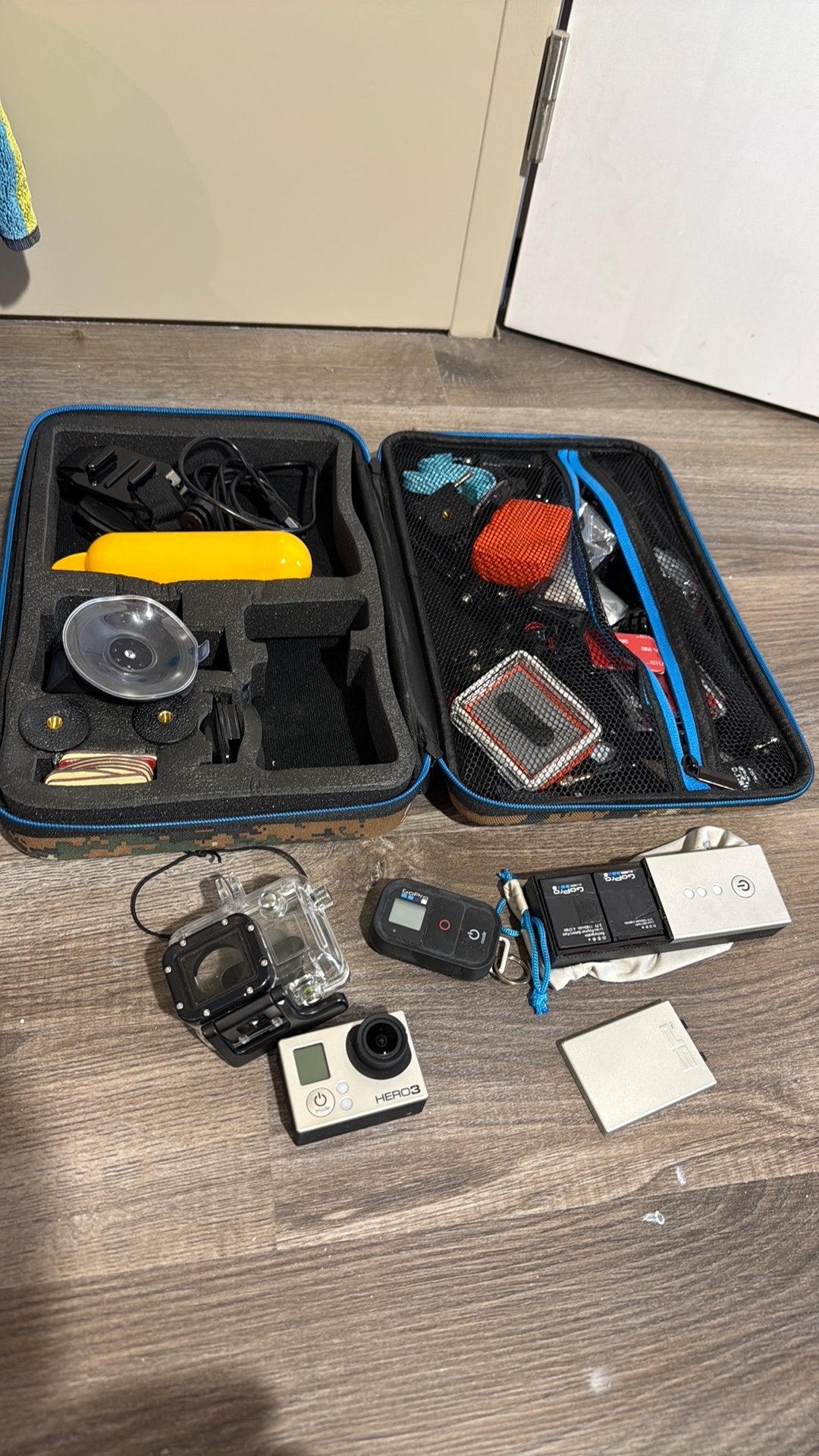 Go pro hero3 3 accus en heel veel assosaris, Ophalen, Zo goed als nieuw, GoPro