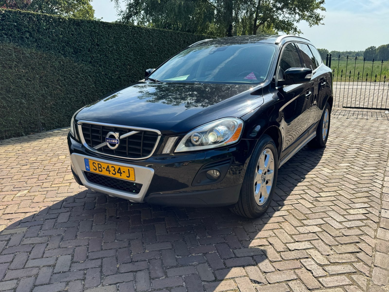 Volvo XC60 2.4 D5 AWD Diesel 2010 NIEUWE APK vol in opties, Auto's, Volvo, Particulier, XC60, 4x4, Achteruitrijcamera, Adaptieve lichten