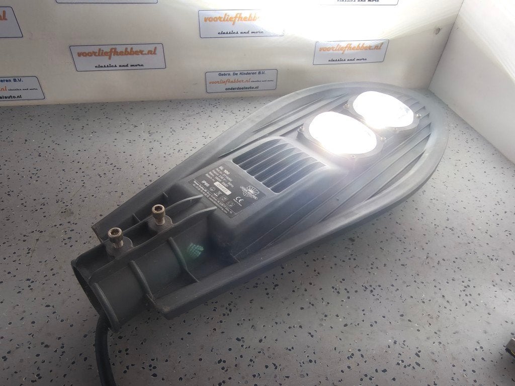 John Helper SL100, straatlantaarn armatuur, Led 230V 100Watt, Gebruikt, Minder dan 50 watt, Ophalen of Verzenden, Netvoeding
