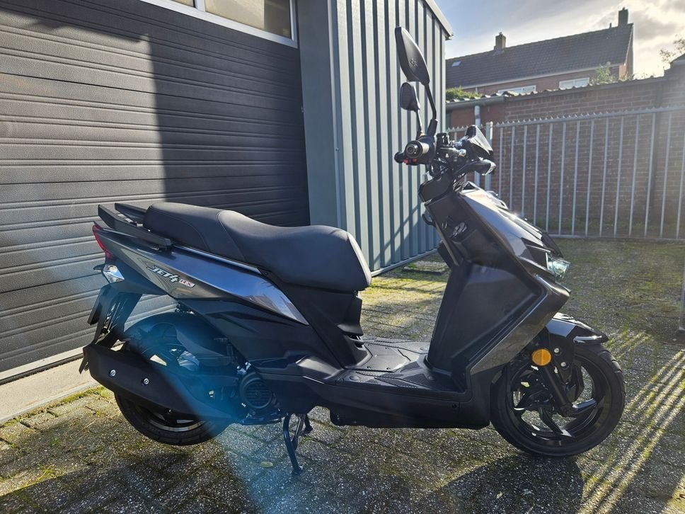 SYM JET 4 RX 4T E5 BROM BJ 2026 BRONS GREY 1834KM NIEUWSTAAT, Fietsen en Brommers, SYM, Onbekend, 49 cc, Onbekend