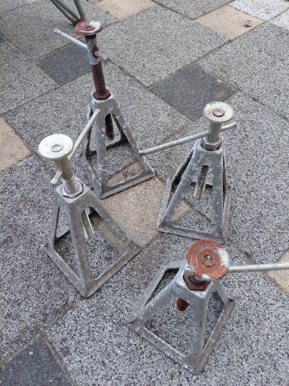 Set van 4 robuuste assteunen, Ophalen