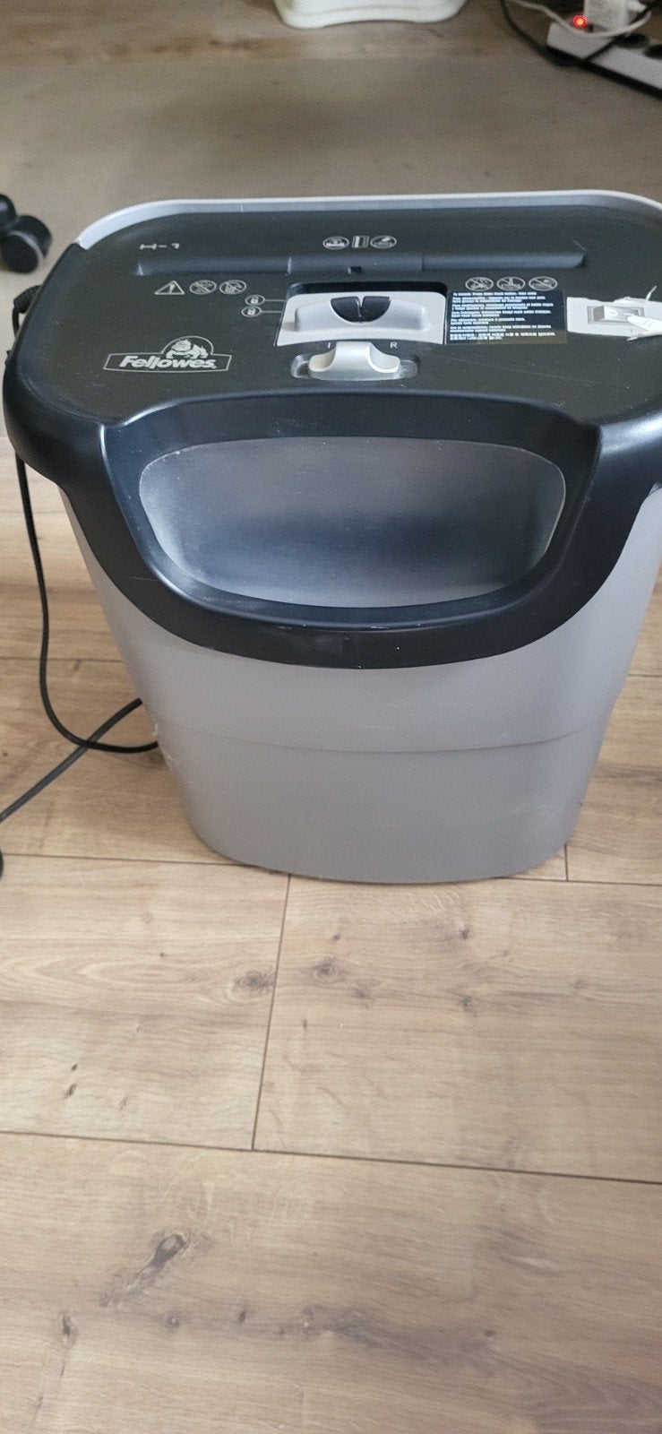Fellowes H-1 papiervernietiger, Ophalen, Gebruikt
