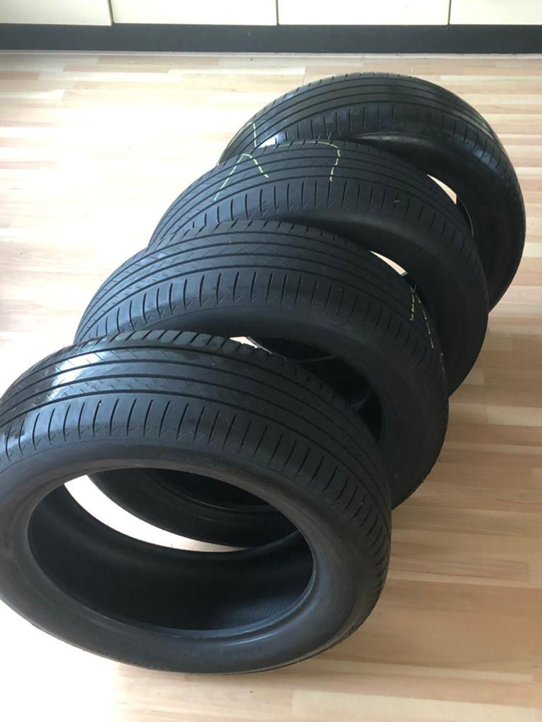 Vier zomerbanden Alenza 001, 235/ 55 R19, Auto-onderdelen, Banden en Velgen, 19 inch, Ophalen of Verzenden, 235 mm, Band(en)