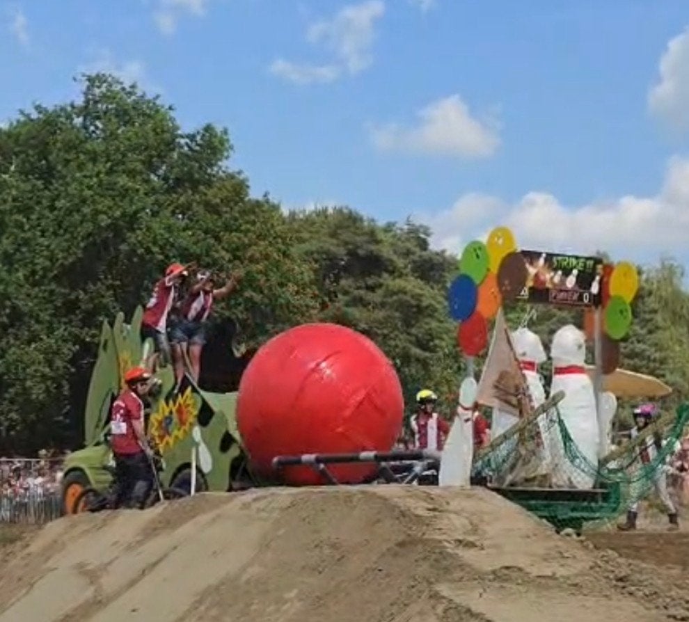 Opblaasbal XL (2+ meter) - sport en spel buiten, Ophalen, Gebruikt