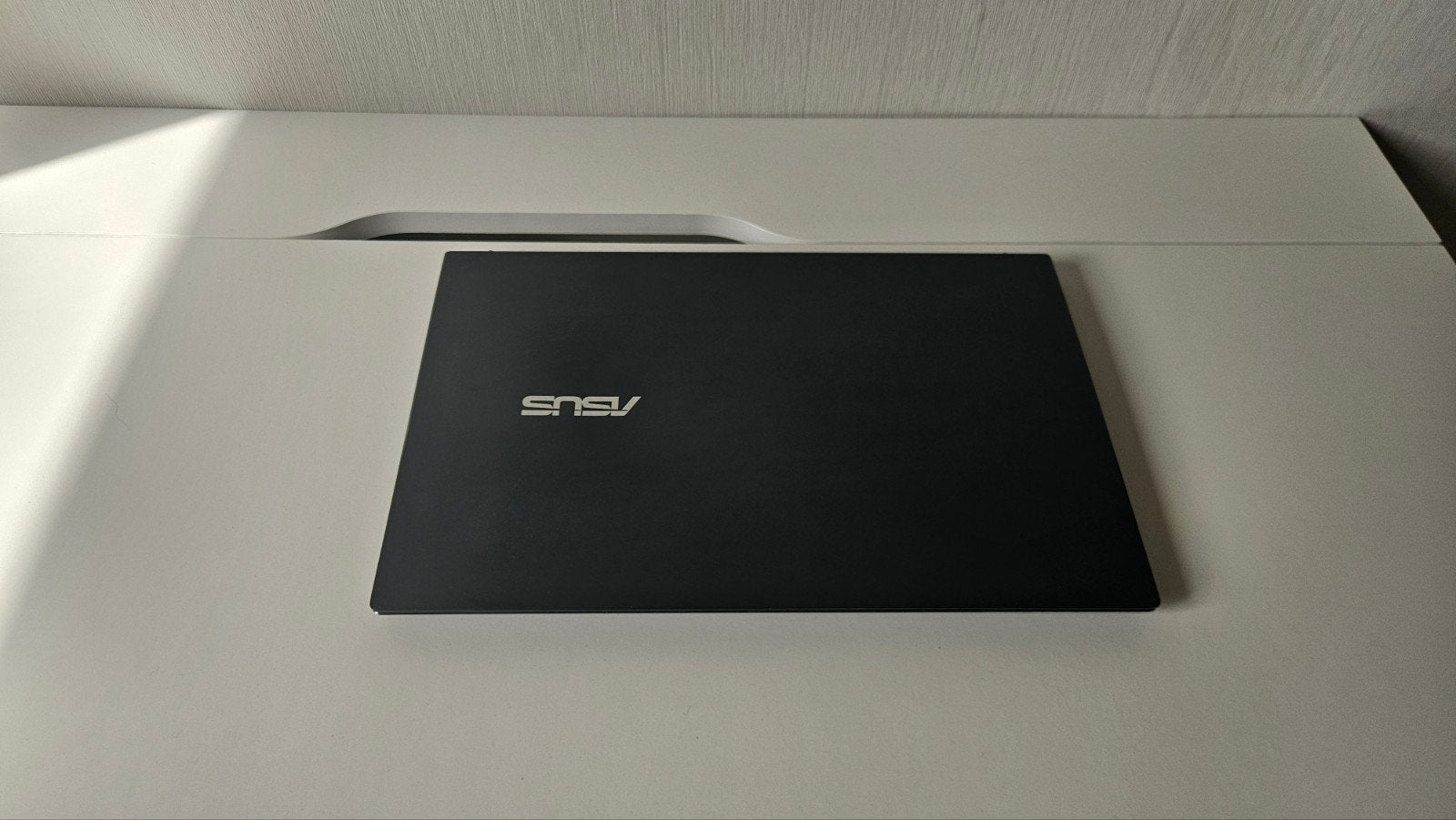 ASUS ZenBook 14 UX425EA – werkt uitstekend, scherm beschadi, Gebruikt, Qwerty, Ophalen of Verzenden, Asus Zenbook