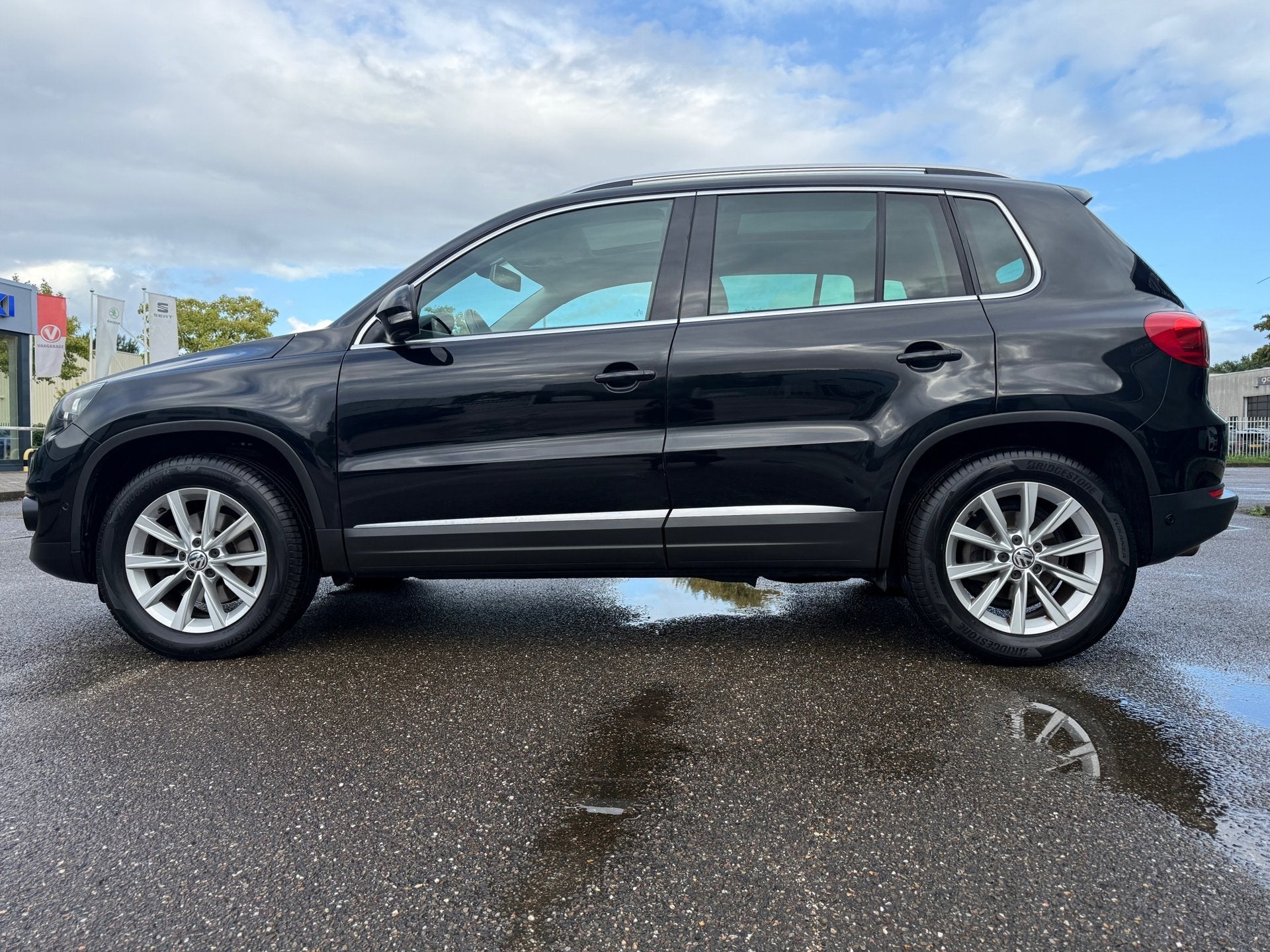 Volkswagen Tiguan 1.4 TSI Sport&Style I Pano I Verwarmde voo, Voorwielaandrijving, Euro 5, 15 km/l, 4 cilinders