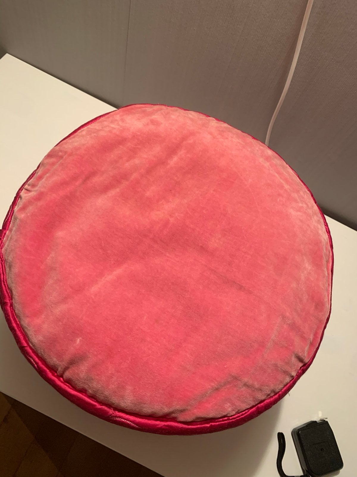 Roze poef met spiraalpatroon, Ophalen of Verzenden, Gebruikt