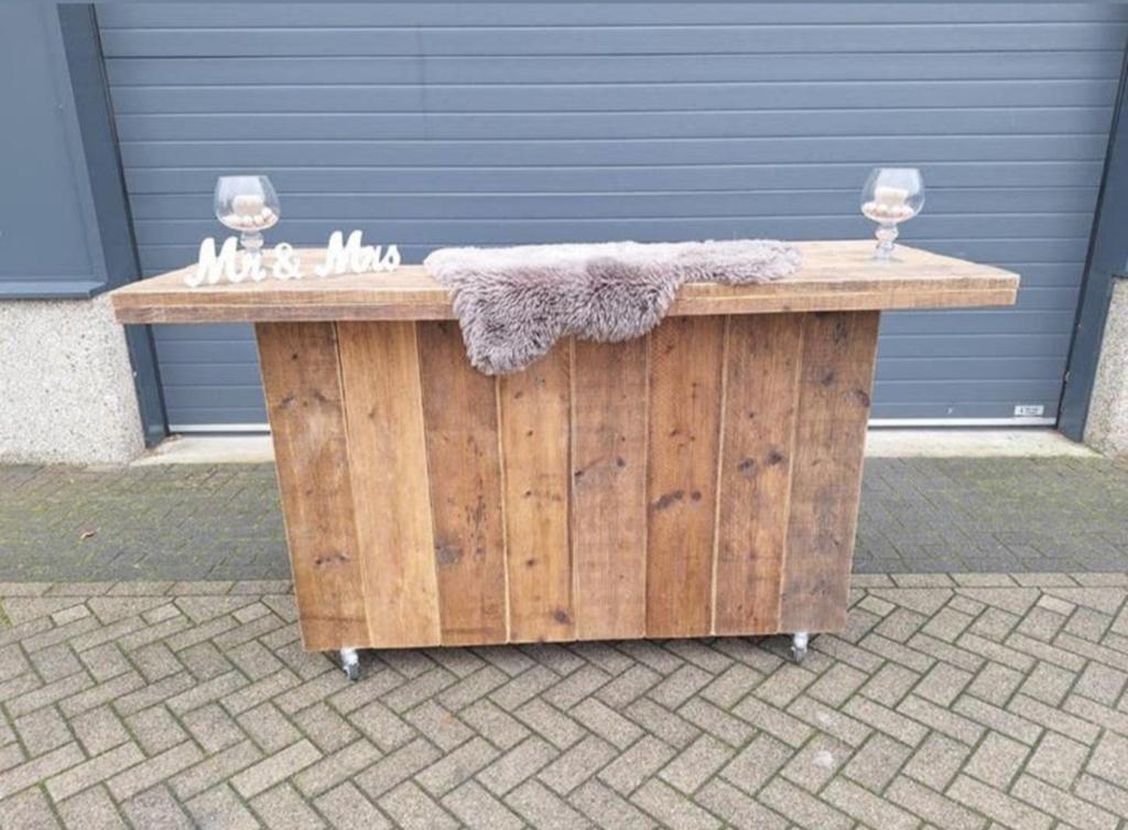 Te huur
Borrel cocktail bar shotjes bruiloft Huwelijk, Ophalen of Verzenden, Nieuw