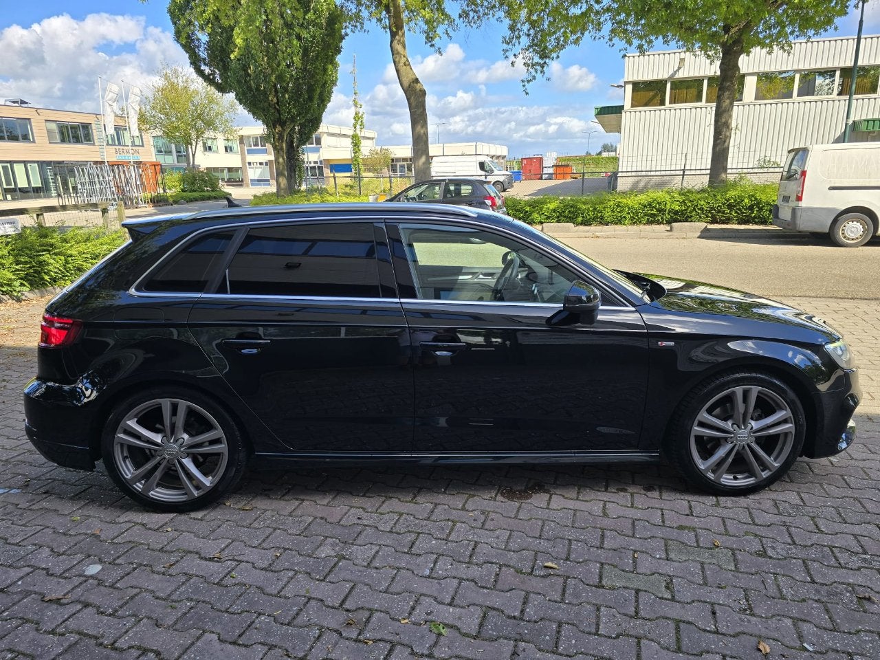 Audi A3 SPORTBACK (bj 2020), Auto's, Gebruikt, Automatische klimaatregeling, 1165 kg, 116 pk