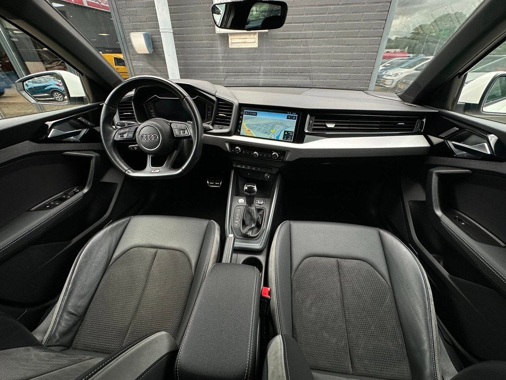 Audi A1 Sportback 35 TFSI Pro Line S/150 PK/CAMERA/NAVI/CARP, Auto's, Audi, Euro 6, 4 cilinders, 150 pk, Leder en Stof